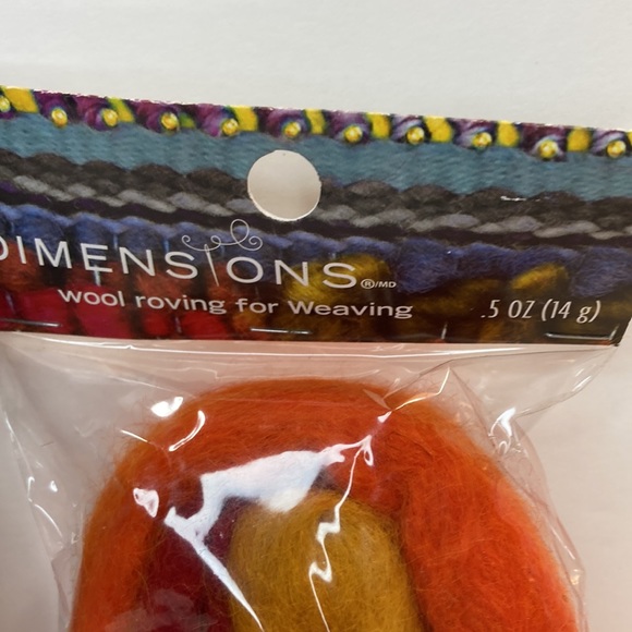 Dimensions FeltWorks Needle Felting 100% Wool Roving Crafts Black Blue Orange - Picture 6 of 13